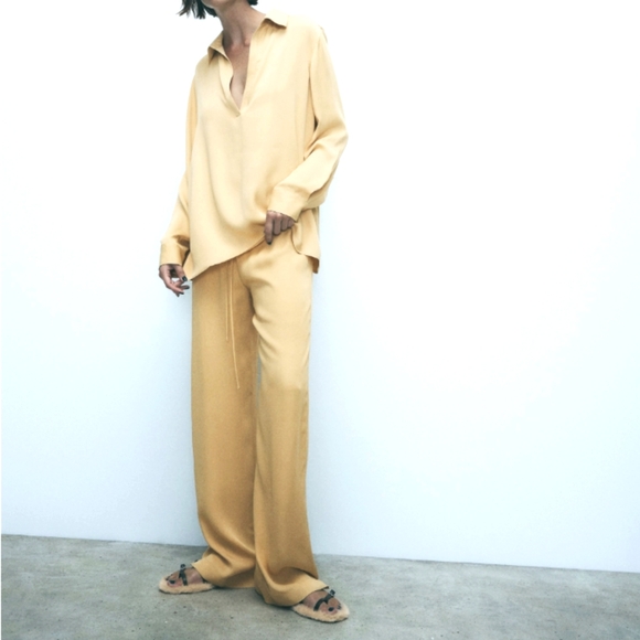 Zara FLAT Faux FUR Sandals - Picture 5 of 9